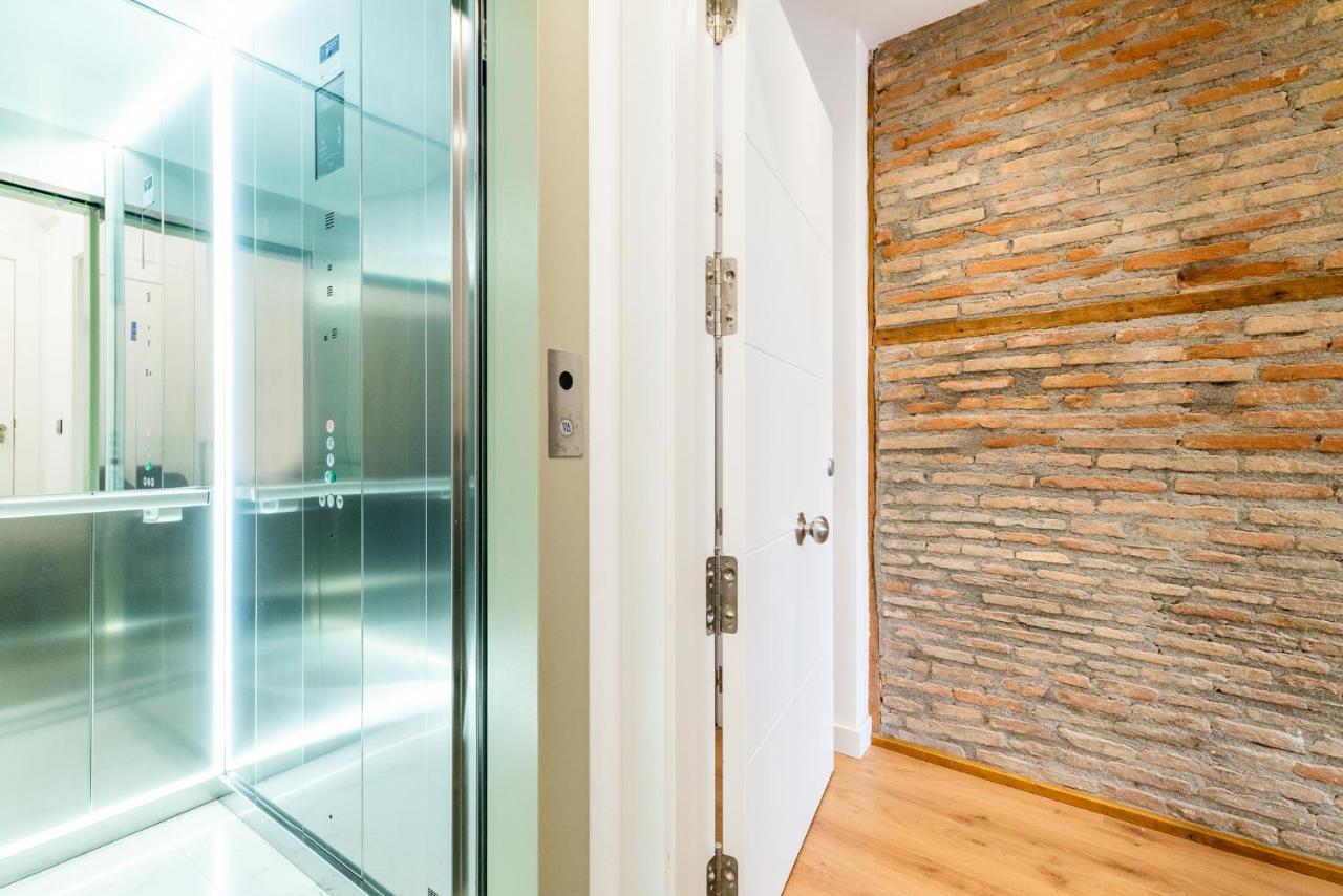 Wekey Homes Granada, Mesones Central Suites المظهر الخارجي الصورة