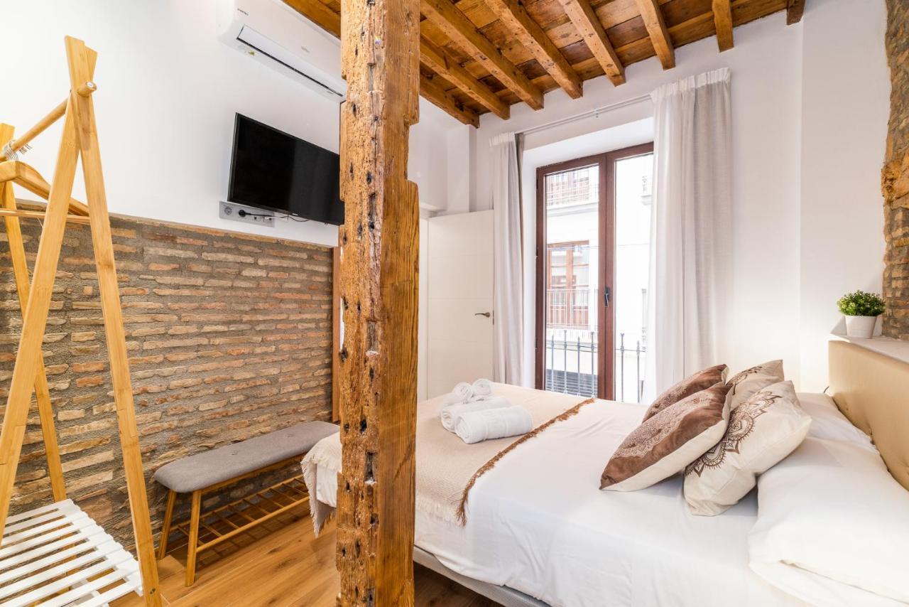 Wekey Homes Granada, Mesones Central Suites المظهر الخارجي الصورة