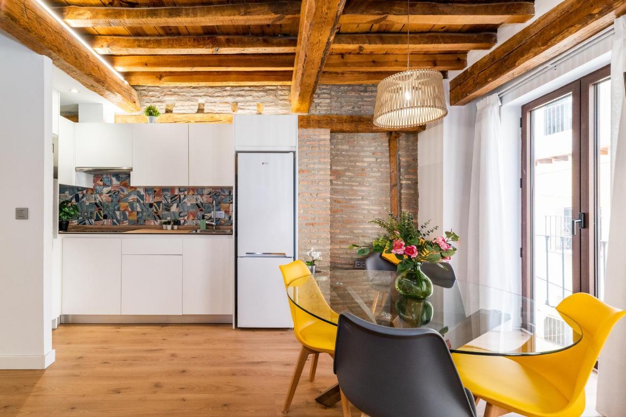 Wekey Homes Granada, Mesones Central Suites المظهر الخارجي الصورة